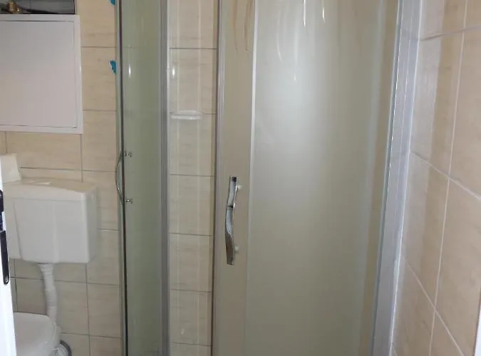 بيت خشبي Milka